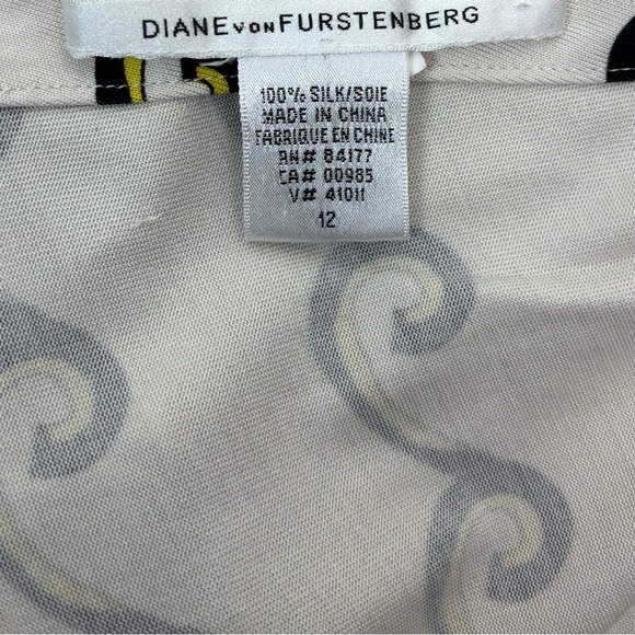 Vintage Designer Diane Von Furstenberg Silk Dress - Picture 4 of 4